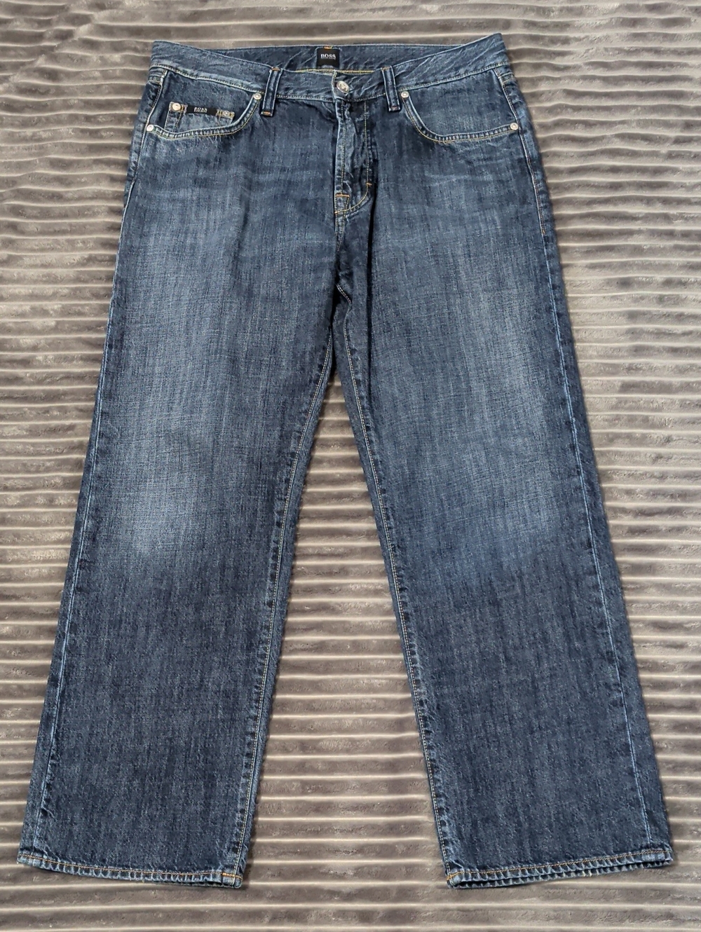 BOSS Men's Relaxed Jeans in Dark Blue Wash